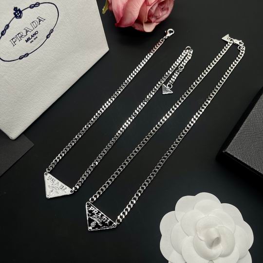 Prada necklace 03lyh04